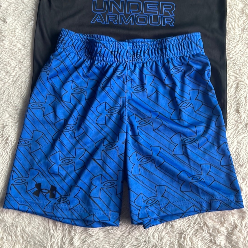 New Under Armour Outfit - Picture 3 of 4